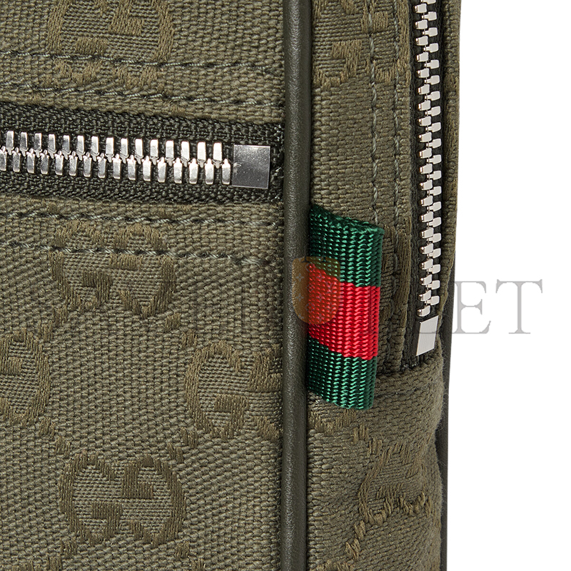 G*u*i gg canvas mini slingbag 834258 (12.5*17.5*4cm)